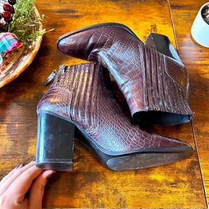 Burgundy / Dark purple Zara booties size 41 (US size 10-10.5)